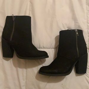 Sbicca Vintage Collection- Black Leather-Suede heeled Size 9 low boots